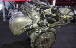 Двигатель для Toyota RAV4 2002 года на фотографиях