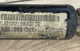 Амортизатор кабины пружинный задний правый для Audi Q7 на фотографиях