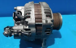 Генератор для Nissan Navara 2008 года на фотографиях