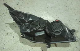 Фара правая для Opel Astra 2017 года на фотографиях