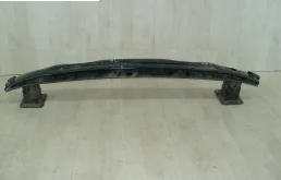 Усилитель заднего бампера для Audi Q3 на фотографиях