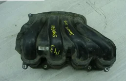 Впускной коллектор для Hyundai Solaris 2010 года на фотографиях