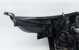 Фара левая для Ford Explorer 2013 года на фотографиях