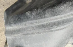 Крылья для Toyota Corolla 2003 года на фотографиях