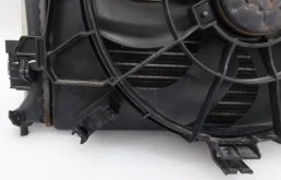 Кассета радиаторов для Hyundai Solaris 2013 года на фотографиях