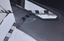 Крылья для BMW 7er 2011 года на фотографиях