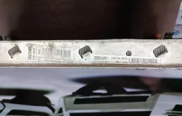 Радиатор охлаждения ДВС для Mercedes-Benz GL class 2010 года на фотографиях