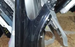 Крыло правое для Volvo C30 на фотографиях