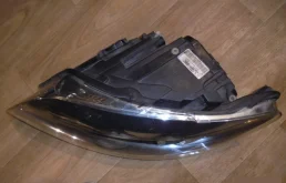 Фара ксенон левая для Audi Q7 на фотографиях