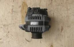 Генератор для Honda CR-V на фотографиях