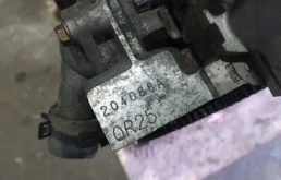 Двигатель без навесного для Nissan Altima 2002 года на фотографиях