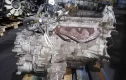 Двигатель для Nissan Serena 2006 года на фотографиях