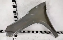 Крыло правое для Toyota RAV4 2024 года на фотографиях