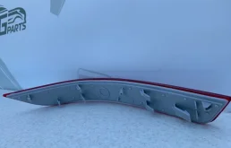 Отражатель (катафот) заднего бампера правый для Mercedes-Benz GL class на фотографиях