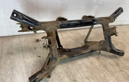 Задний подрамник для Mitsubishi ASX 2015 года на фотографиях