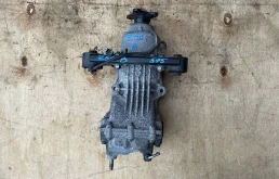 Редуктор заднего моста для Nissan X-Trail 2000 года на фотографиях