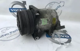 Компрессор кондиционера для Volvo C30 2008 года на фотографиях