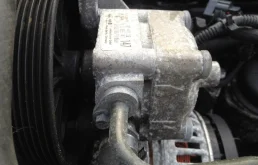 Насос вариатора для Volvo XC90 2003 года на фотографиях
