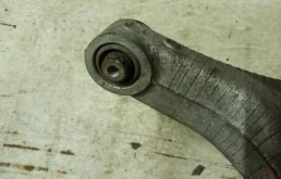 Качающийся рычаг правый для BMW X6 на фотографиях