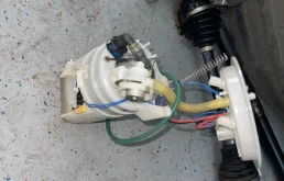 Топливный насос для BMW X3 на фотографиях