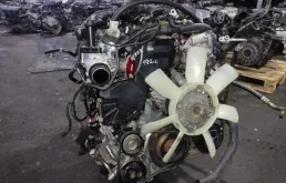 Двигатель для Nissan Serena 1999 года на фотографиях