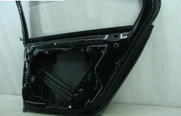 Двери для BMW 7er 1999 года на фотографиях