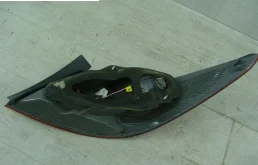 Фонарь левый для Hyundai Solaris 2011 года на фотографиях