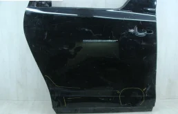 Двери для Toyota Alphard 2021 года на фотографиях