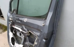 Двери для Citroen Berlingo 2021 года на фотографиях