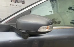 Зеркальный элемент левый для Volvo S60 на фотографиях