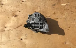 Генератор для Subaru Forester на фотографиях