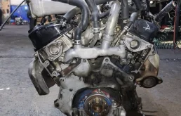 Двигатель без навесного для Mitsubishi Pajero 2017 года на фотографиях