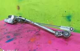 Трапеция стеклоочистителей для Audi Q7 2009 года на фотографиях