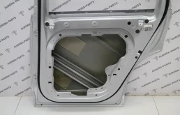 Дверь задняя правая для Volvo XC90 2023 года на фотографиях