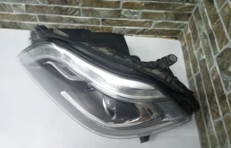 Фара правая для Mercedes-Benz GL class на фотографиях