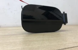 Лючок топливного бака для Audi Q7 на фотографиях