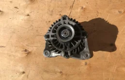 Генератор для Mazda CX 5 на фотографиях