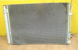 Радиатор кондиционера для Hyundai Solaris на фотографиях