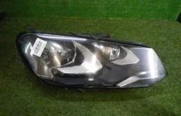 Фары для Volkswagen Touareg 2010 года на фотографиях