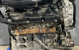 Двигатель без навесного для Nissan Pathfinder 2016 года на фотографиях