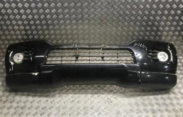 Бампер передний для Mitsubishi Pajero Sport на фотографиях