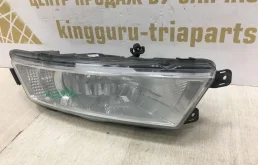 Противотуманка (ПТФ) передняя правая для Skoda Rapid 2014 года на фотографиях