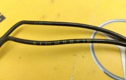 Датчик ABS передний правый для Mercedes-Benz E class на фотографиях