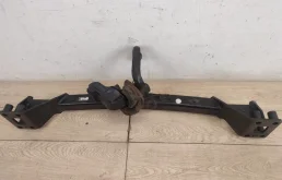 Фаркоп для Volkswagen Touareg на фотографиях