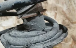 Амортизатор передний правый для Mazda CX 5 на фотографиях