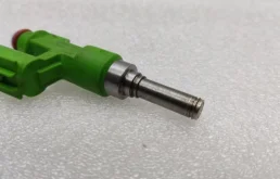 Форсунка топливная для Toyota RAV4 на фотографиях