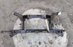 Задний подрамник для Mitsubishi ASX 2010 года на фотографиях