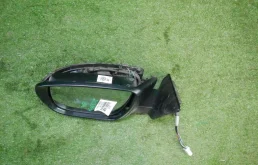 Стекла и зеркала для Nissan Qashqai 2017 года на фотографиях