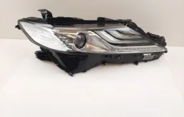 Фара правая для Toyota Camry XV70 2018-2021