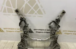 Подрамник двигателя для BMW 5er 2016 года на фотографиях